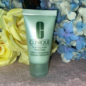 Clinique foaming sonic facial soap 🧼 1fl oz brand new
